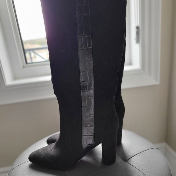 New knee high boots - Picture 1 of 3